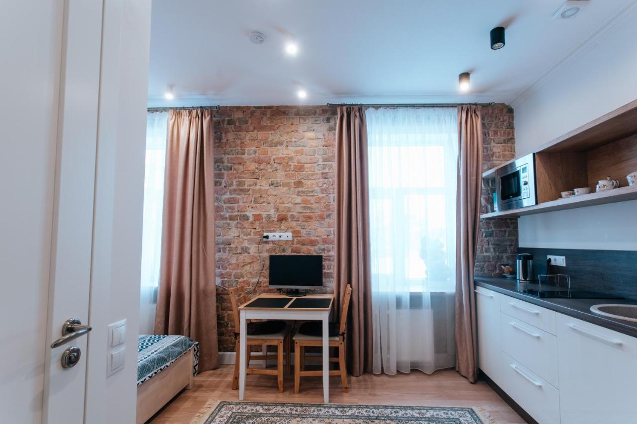 Stylish Latvian-Style Studio Apartment Near City Center, Parks, Cafes & Public Transit Riga Exterior photo